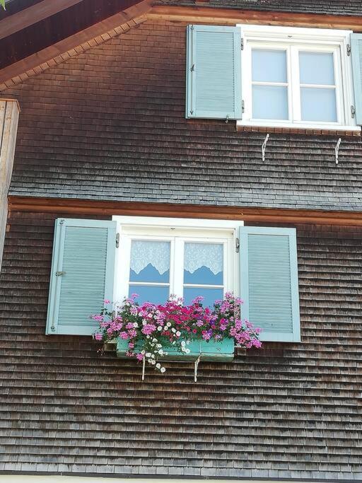 Gemütliche Wohnung in Einfamilienhaus Alberschwende Exterior foto